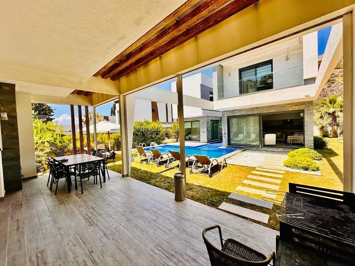 Luxury Villa Swan 5 With Private Pool Kusadası