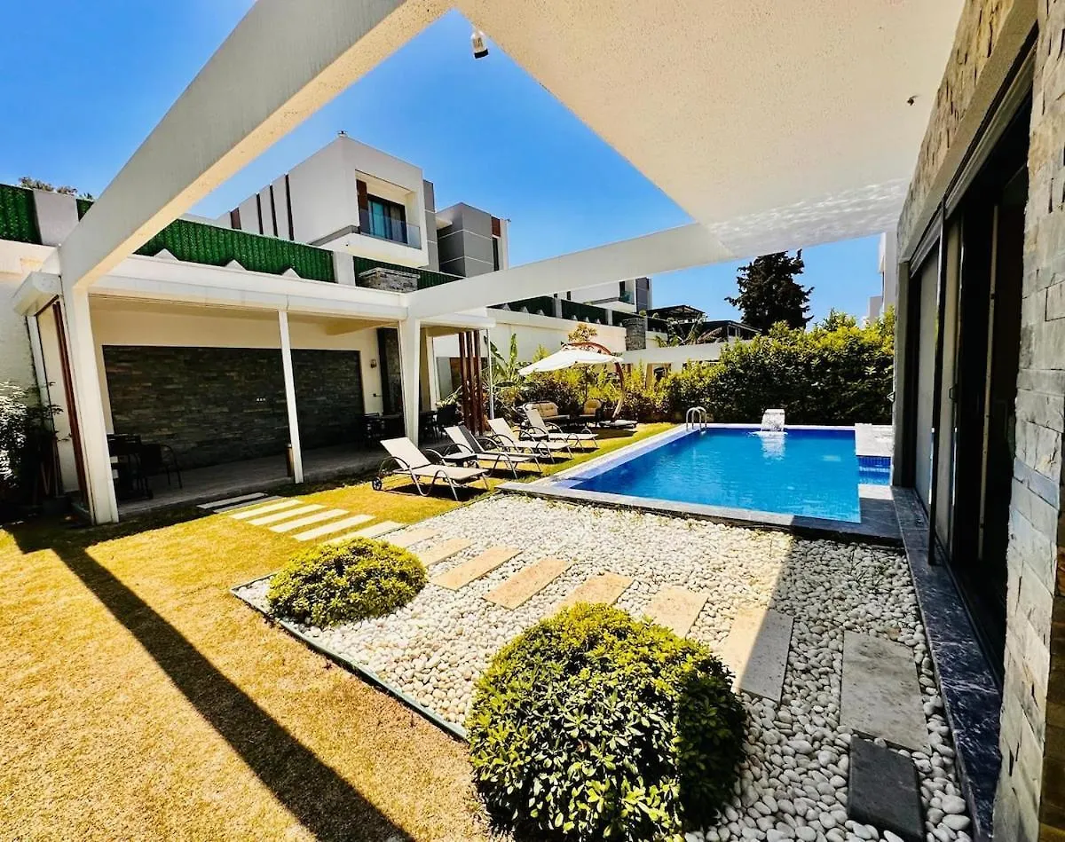 Luxury Villa Swan 5 With Private Pool 库萨达斯