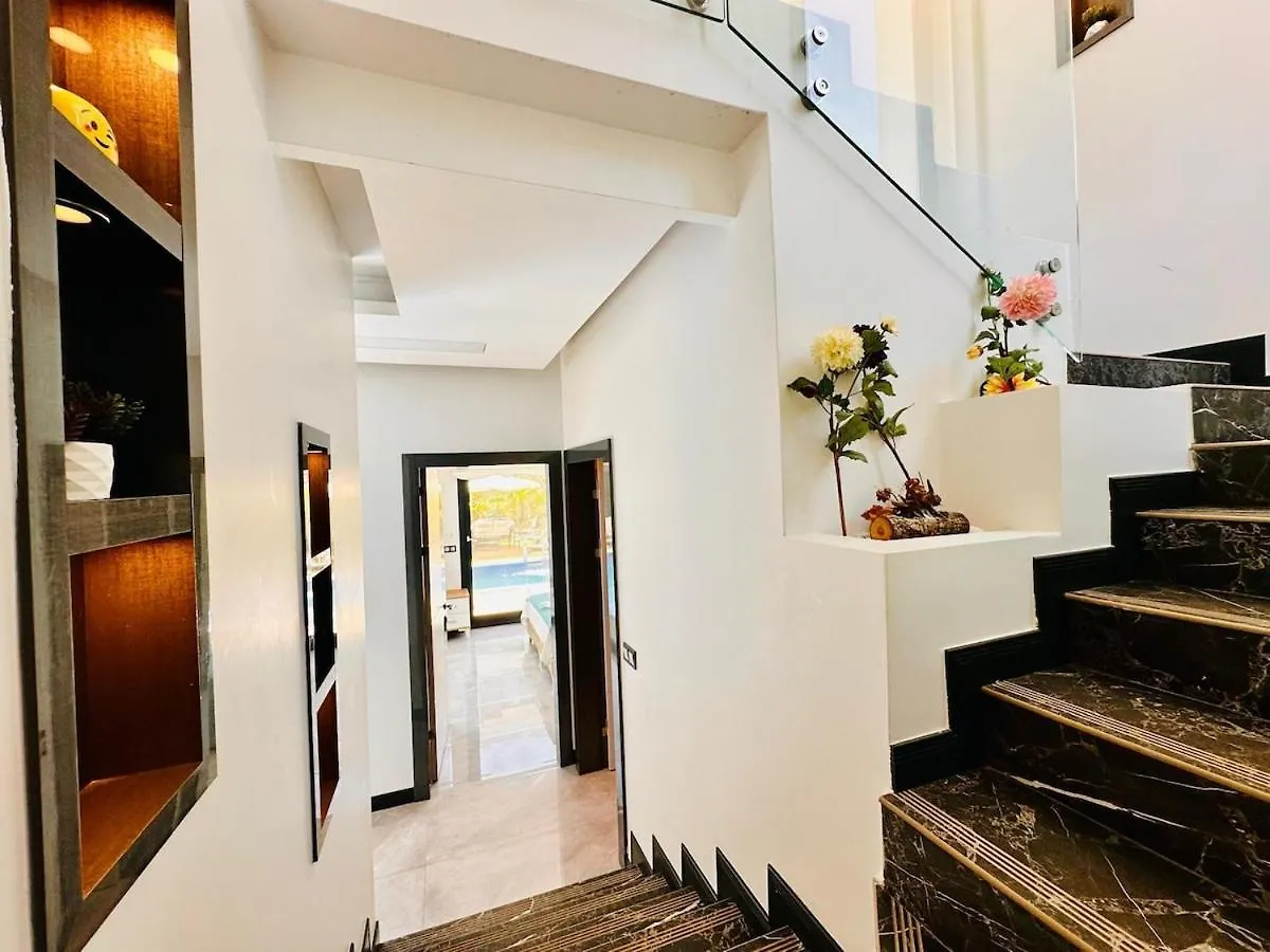Luxury Villa Swan 5 With Private Pool 库萨达斯
